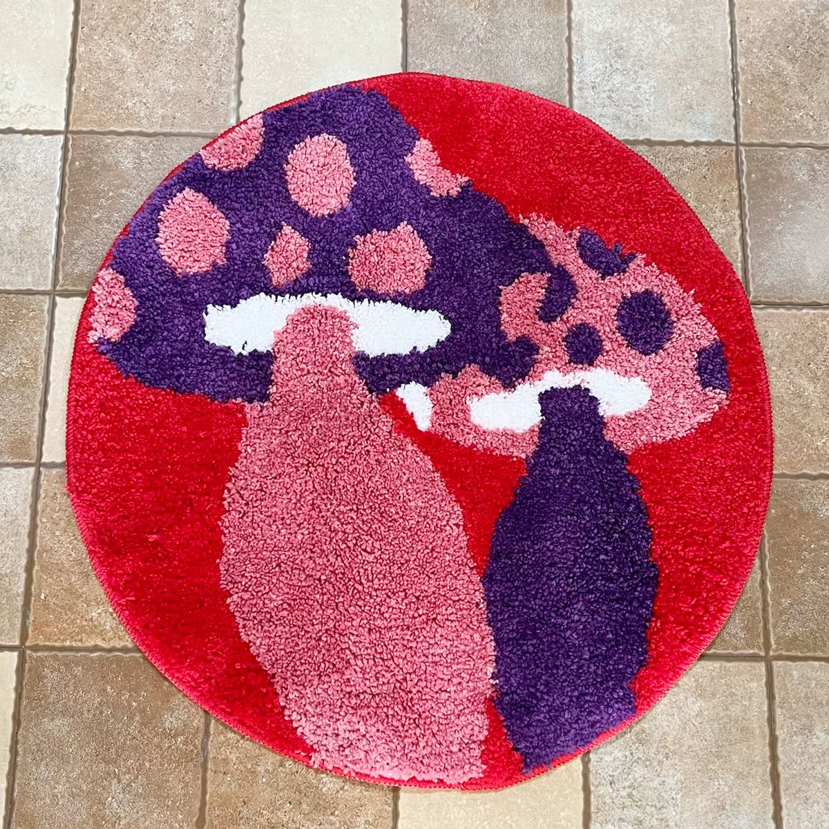 Red Psychedelic Mushrooms Tufted Rug Anti-Slip Trippy Bedroom Handmade Flocking Rug Carpet Living Room Entrance Rug Home Decor